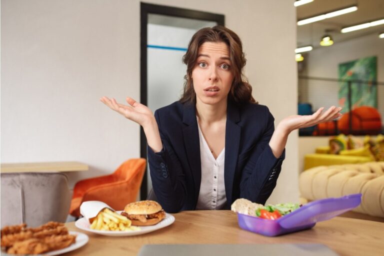 A Stranger Kept Trying to Buy My Daughter Ranch Dressing After I Said No, Now I’m Wondering If I Was Right to Shut It Down