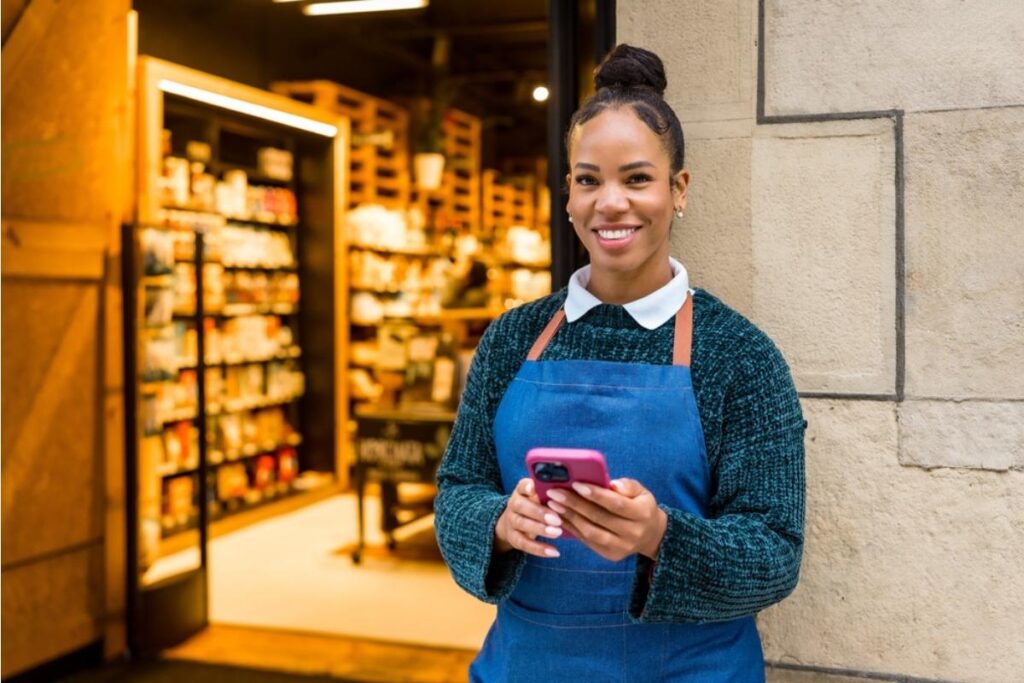 Former Work Things Former Retail Workers Say Customers Who Do These 8 Things Stand Out ...
