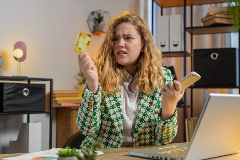 I Refused to Pay Someone Their Share for a Non-Refundable Airbnb Two Weeks Before the Trip and Now Everyone Is Upset