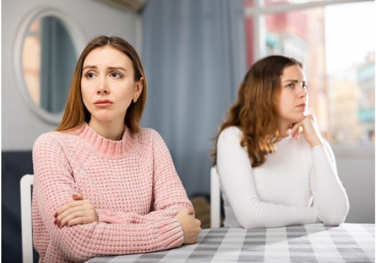 Woman Says Her Sister Asked Her to Pay $5,000 for a Family Vacation She Didn’t Plan