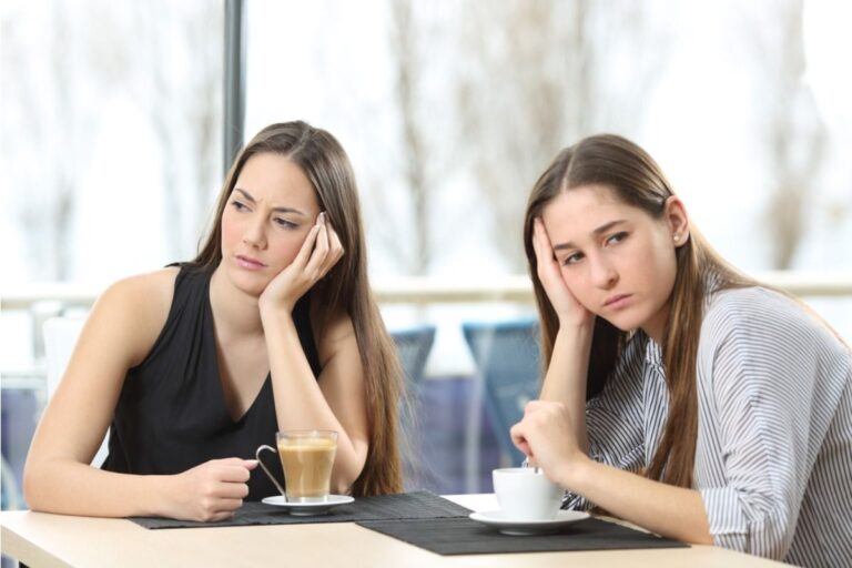 Woman Says Her Sister Wanted a Share of their Mother's House That She Never Paid to Maintain, Now She’s Complaining About a Cleaning Fee When She Stays There on Vacation