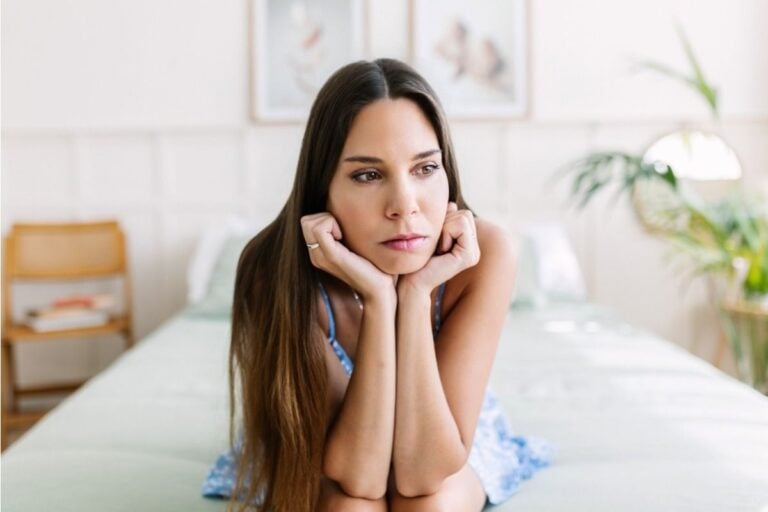 A Woman Still Has Custody of Her Niece and Finds It Hard to Celebrate Her Sister’s Pregnancy