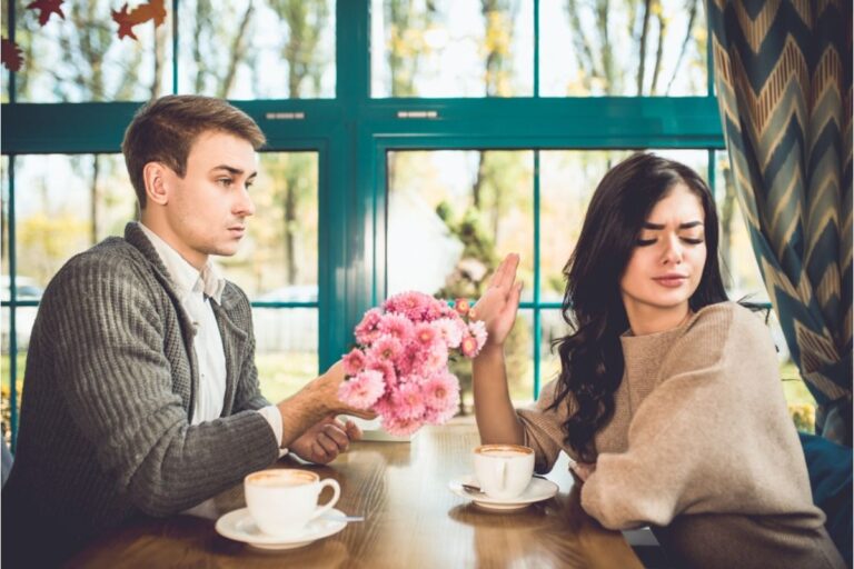 I Refused a Second Date After He Ran Over an Iguana and Now I’m Questioning If I Overreacted