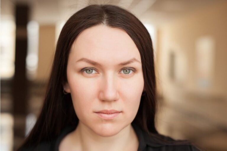 I Told My Cousin I Won’t Attend Her Wedding Because It Falls on My Mom’s Death Anniversary and Now It’s Causing Family Drama