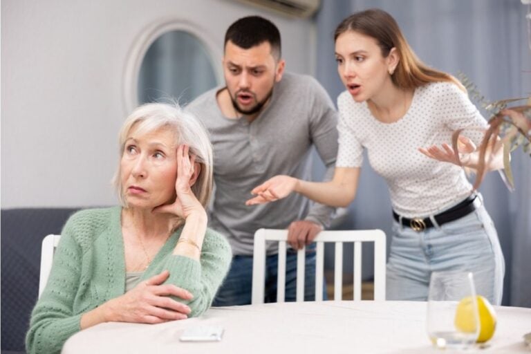 One Homeowner Kicked Their Parents Out After They Let Themselves In Unannounced, Saying 'They Didn’t Even Knock'